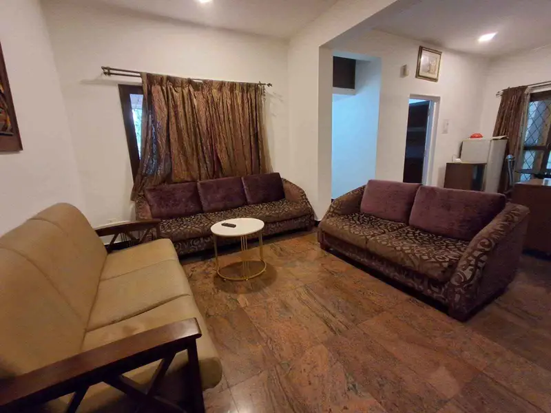 1 BHK Entire Flat in Richmond town