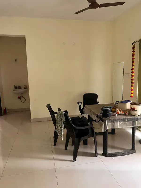 Private Room in 3 BHK in Gowlidoddi