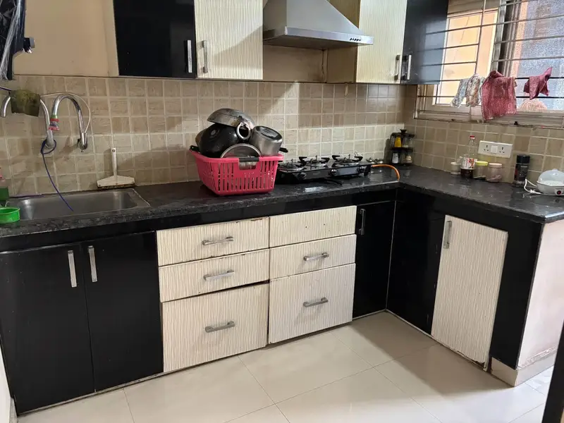 Private Room in 3 BHK in Kothaguda