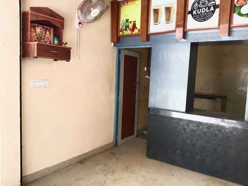 160 sqft commercial shop for rent near AET Junction