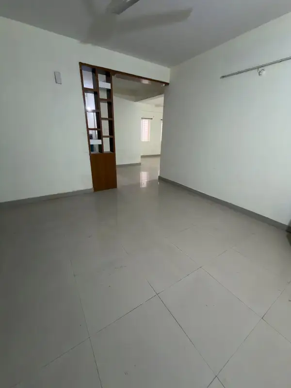 Private Room in 3 BHK in Kondapur