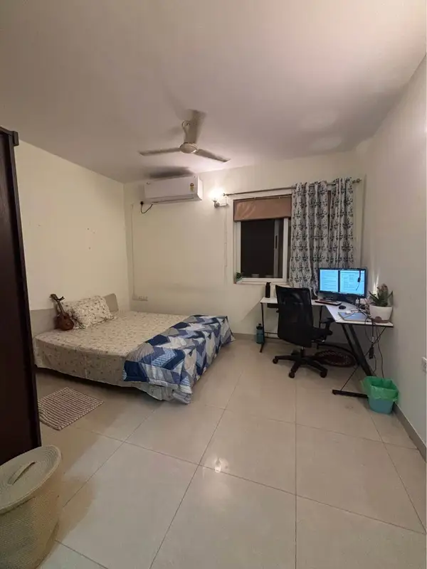 Private Room in 3 BHK in SHBCS Layout