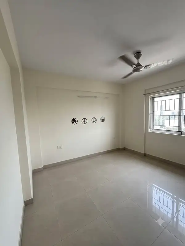Private Room in 3 BHK in SHBCS Layout