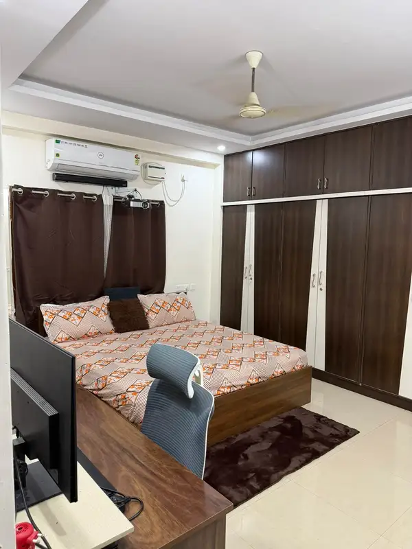 Private Room in 3 BHK in Vani Nagar