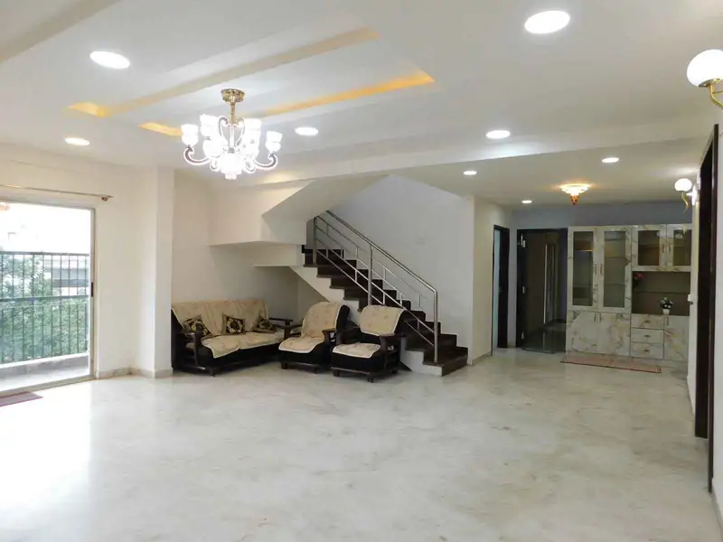 4 BHK Entire Flat in Singasandra
