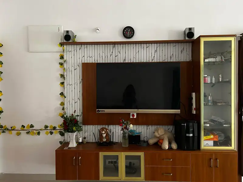 Private Room in 3 BHK in Kokapet