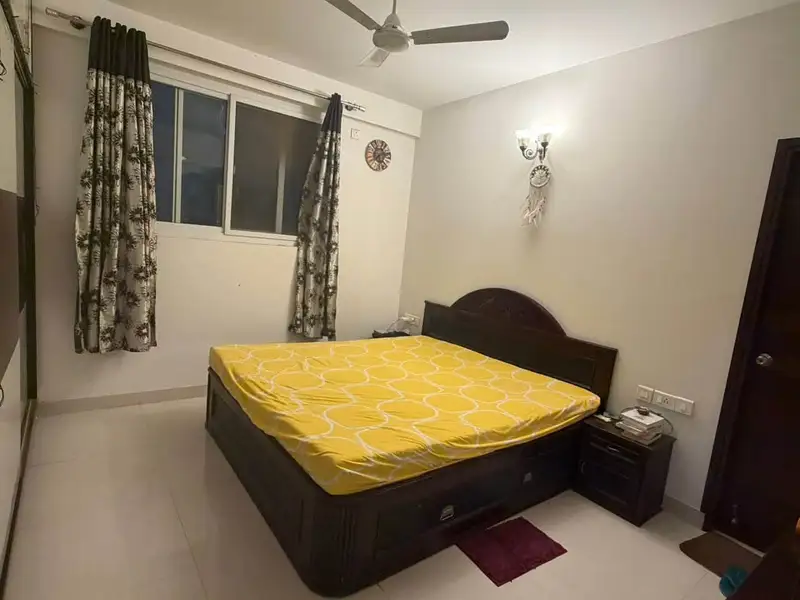 Private Room in 3 BHK in Klassic Landmark