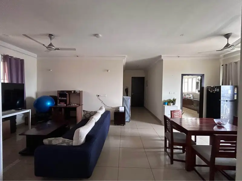 Private Room in 3 BHK in Kasavanahalli