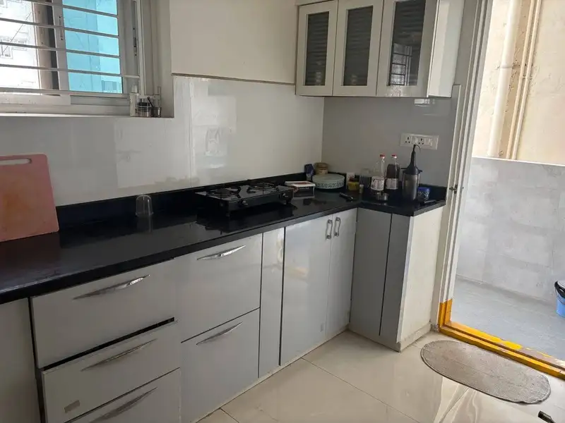 Private Room in 3 BHK in Kondapur