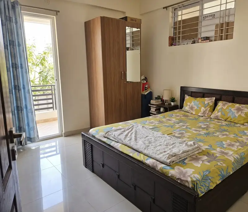 Private Room in 3 BHK in SHBCS Layout