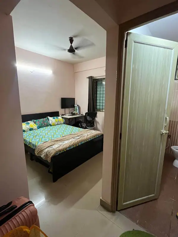 Private Room in 2 BHK in Marathahalli