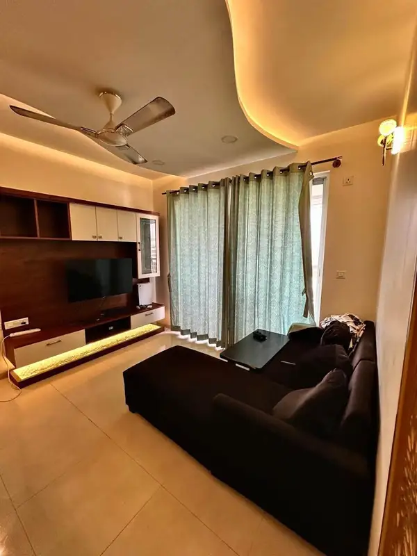 Private Room in 3 BHK in SHBCS Layout