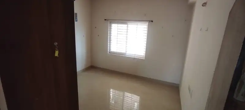 Private Room in 3 BHK in Kondapur