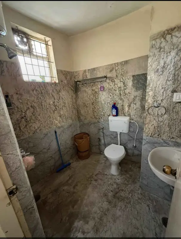 Private Room in 3 BHK in Ananda Nagara