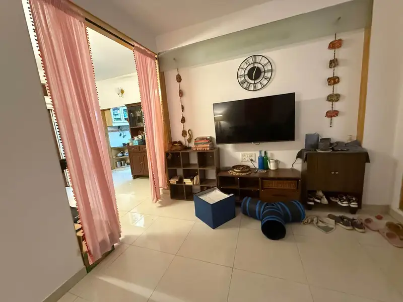 Private Room in 2.5 BHK in Cox Town